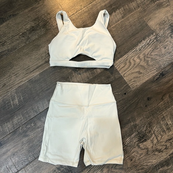 lululemon athletica | Intimates & Sleepwear | Acta Bone Workout Set Key